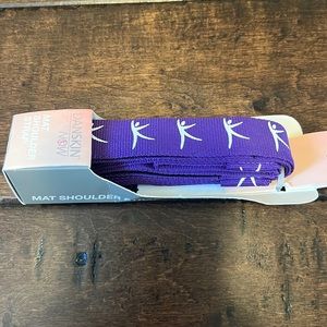 Danskin NOW May shoulder strap